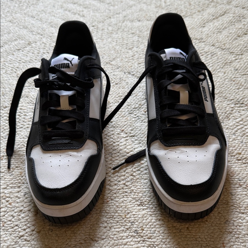 Puma Monochrome Classic Sneakers
